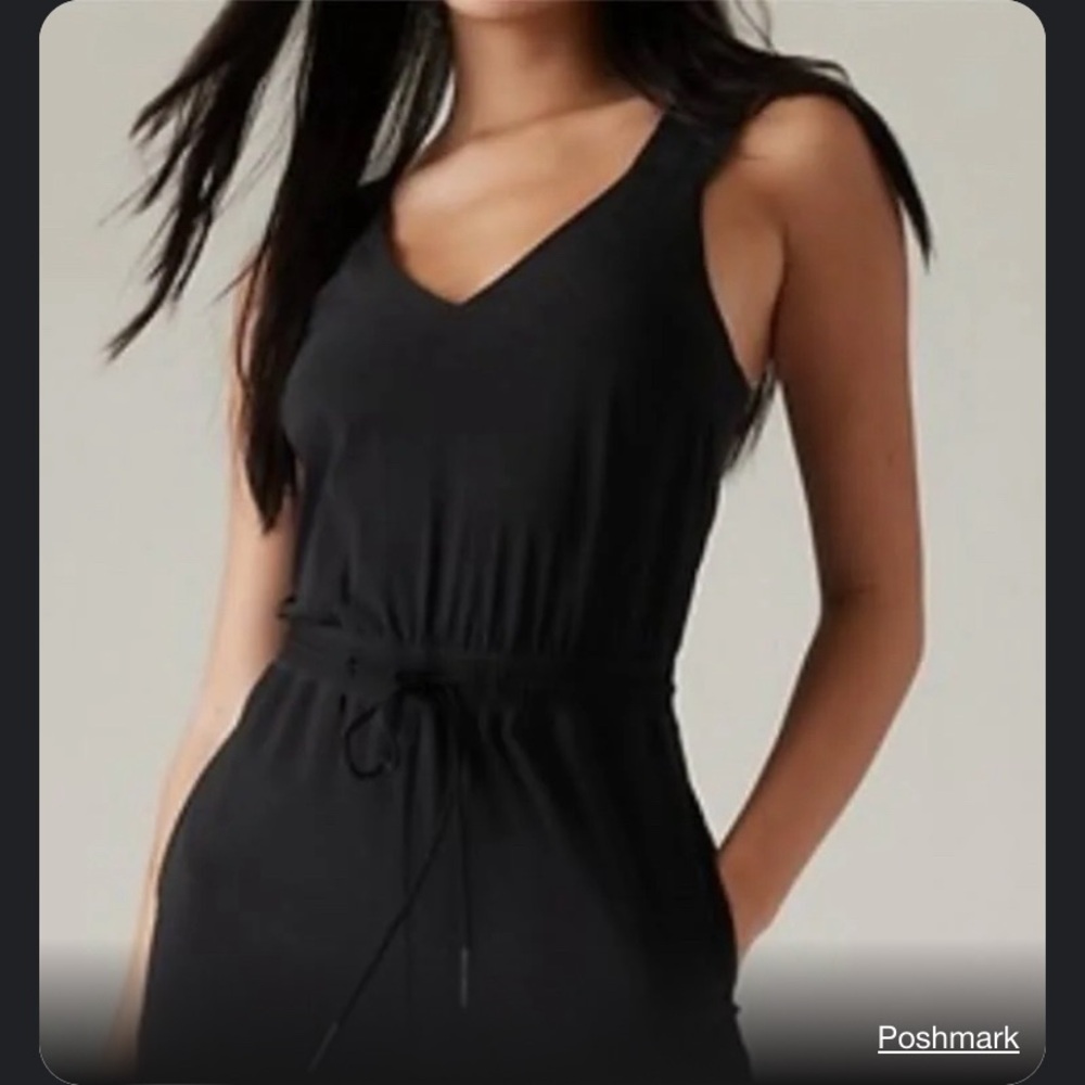 Athleta Savannah Strap Dress NWOT S Pockets Solid Black Casual Athletic